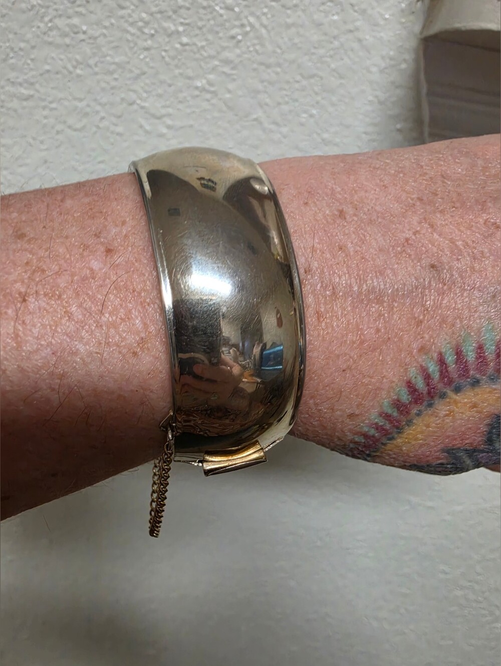 Vintage 1940s/1950s Signed Coro Pegasus Gold Tone Wide Hinged Cuff Bracelet